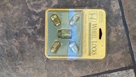 Honda Wheel Locks never used