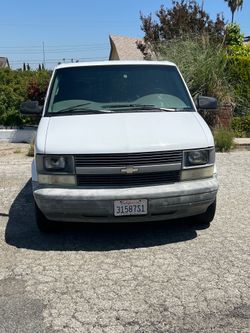 2005 Astro van