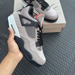Jordan 4 Taupe Haze