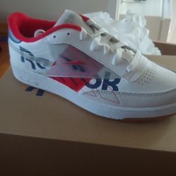 Reebok Old School Brand New Size 9