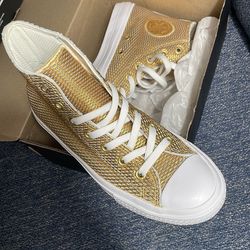 Gold Converse - never worn before, women’s size 8