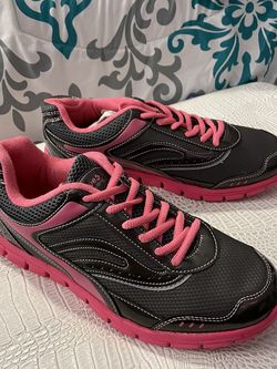 Curves Sneakers 9 Wmns