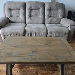 Ashley Futniture Recliner And Coffee Table 