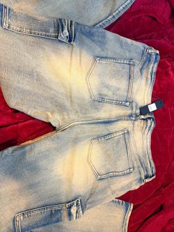 Several pairs of men’s jeans size 42