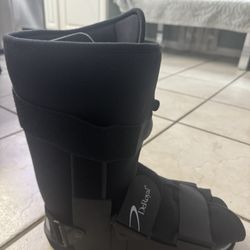 Left X-Large Boot For ankle/foot Injury