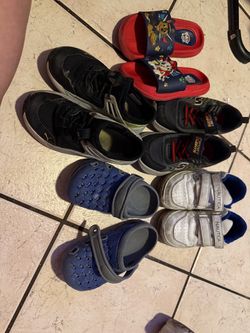 Boys shoes