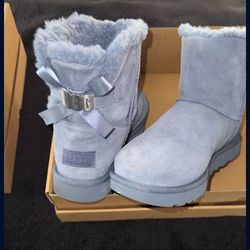 W Mini Bailey Ugg Metal Graphic 