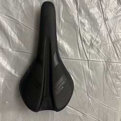 Giant Contact Neutral Saddle