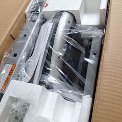 New in motion  E 1000 compact strider