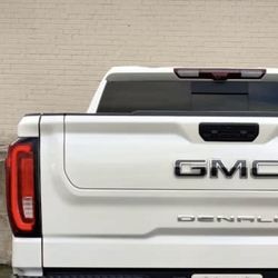 2019-2023 Sierra Denali Tail lights 