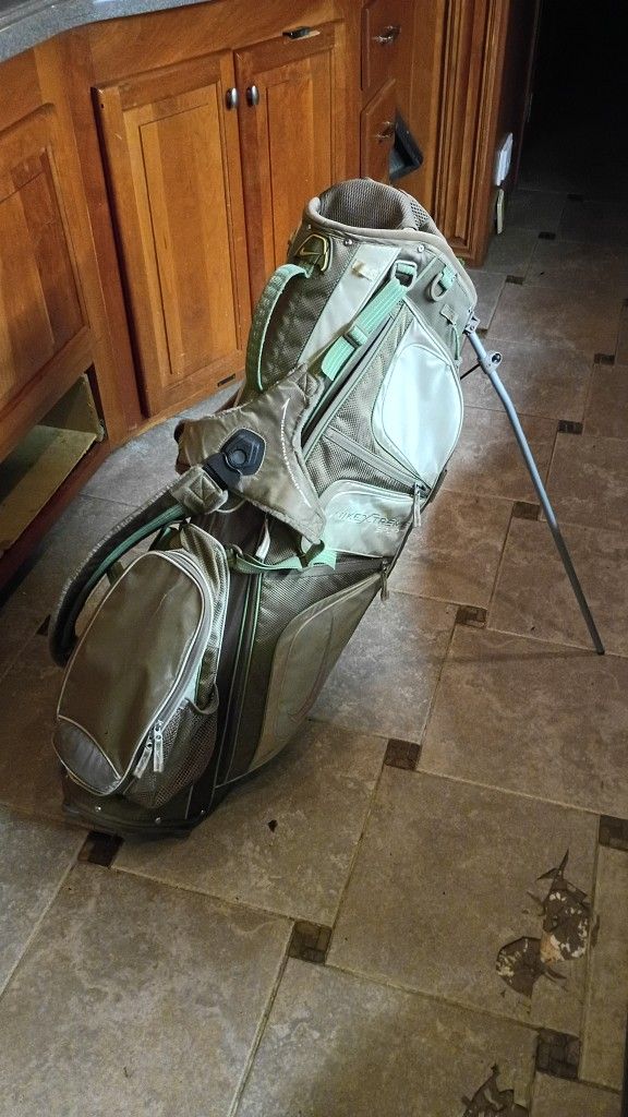 Nike Golf Bag