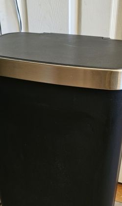 Step trash can, Black & stainless