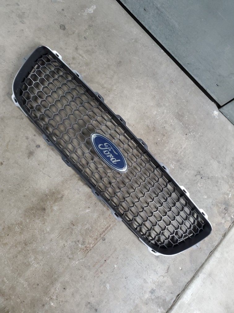 01-04 Ford F150 grill