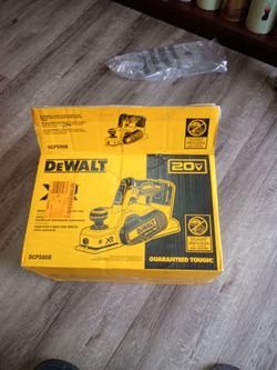DeWalt planer