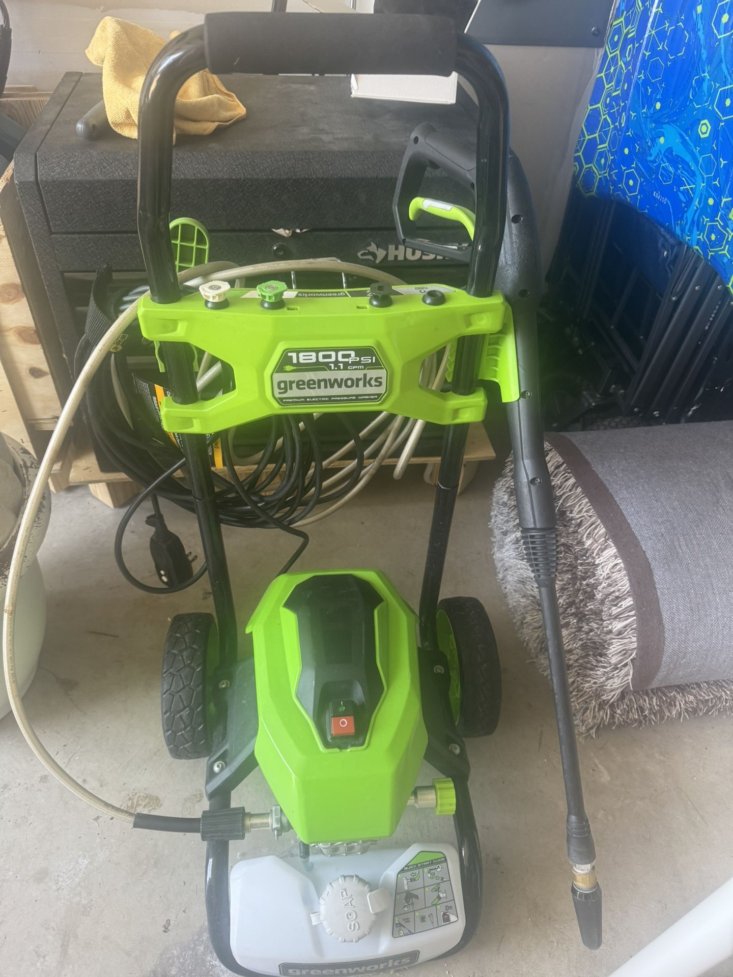 selling used greenworks premium electric pressure water 1800 psi