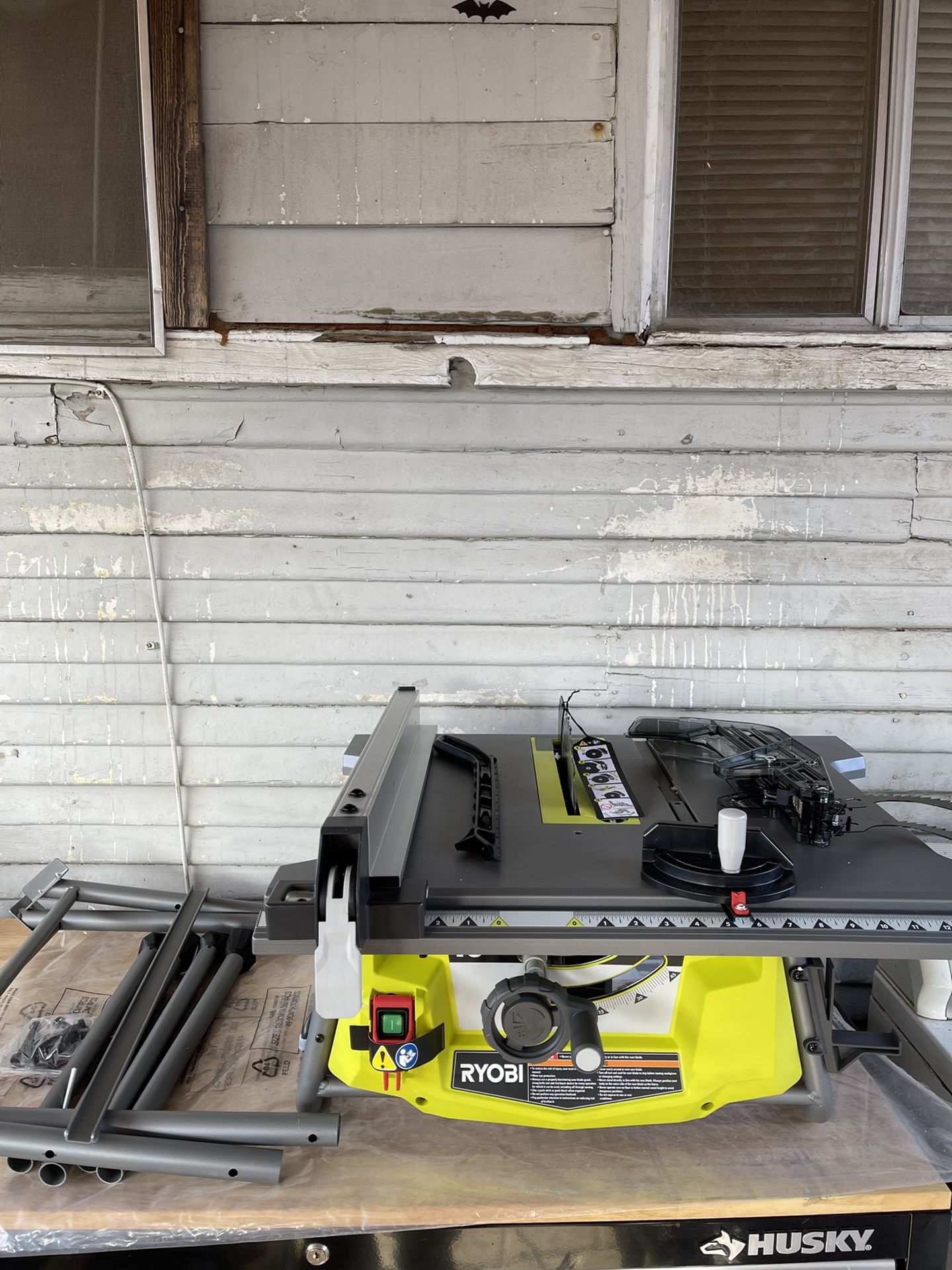RYOBI 15 Amp 10 in. Table Saw with Folding Stand