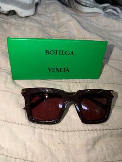 Women’s Bottega Veneta sunglasses