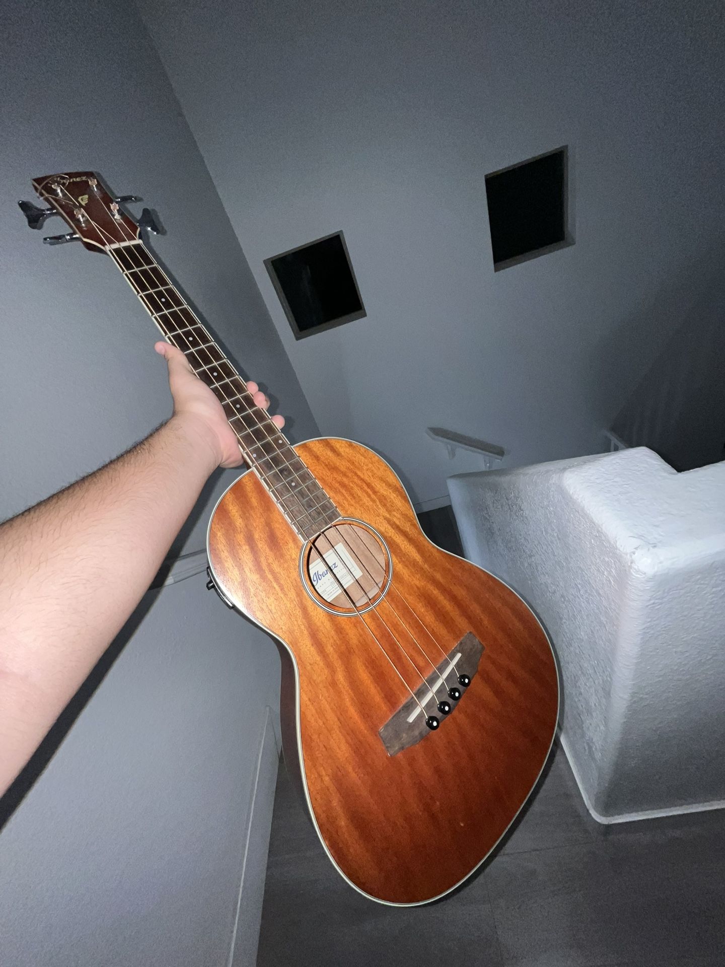 Ibanez Baby Acoustic Bass