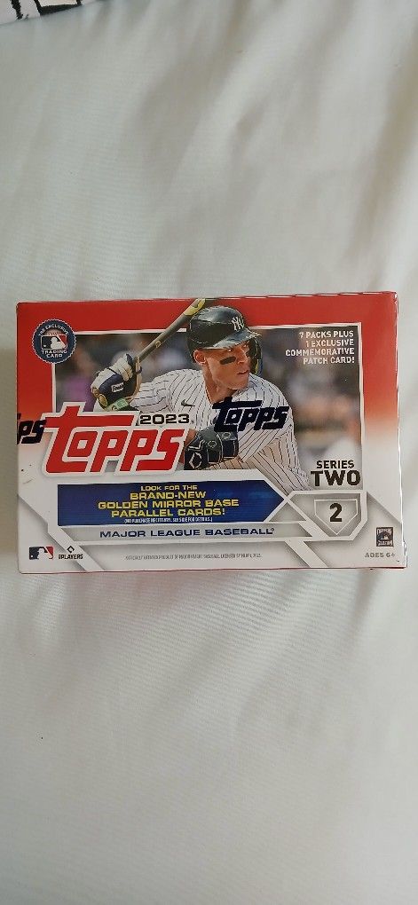 Topps 2023 Series 2 baseball Trading Cards