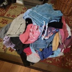 50 Pieces Of Ladies Clothes 