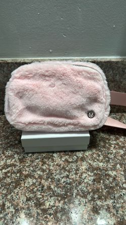 New Lululemon Belt Bag For Sale.. 