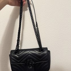 Gucci Shoulder Bag 