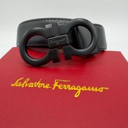 Ferragamo Belt Black Buckle Black Leather With Box. ✅ Sizes 32-34-36-38-40  High-quality black leather belt with a sleek matte black buckle. Modern an