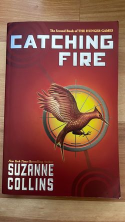 Catching Fire by Suzanne Collins Paperback