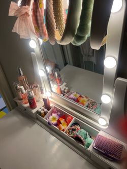 Vanity Desk with Mirror and Lights, Makeup Vanity Table with 5 Storage Drawers, 3 Color