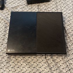Xbox One Brand New Power Block With 2 Call Of Duty Games