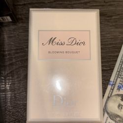 MISS DIOR PERFUME 