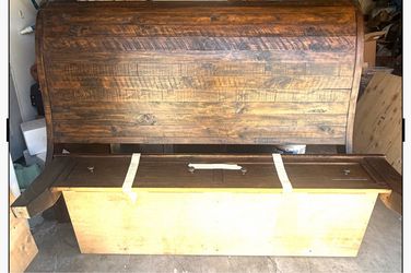 Excellent King Size Wood Frame with drawers