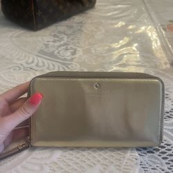 Gold Kate spade ♠️ Women’s !!!!! 