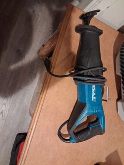 Hercules 12 amp electric reciprocating saw
