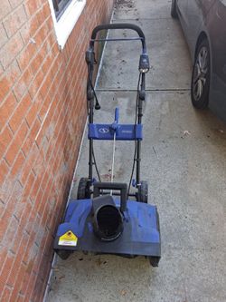 Snow blower