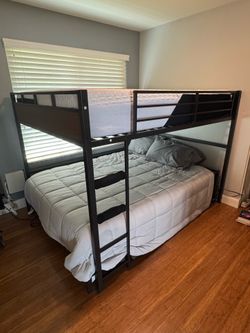 Queen bunkbed frame