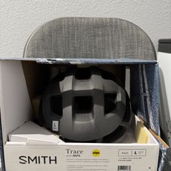 Smith Trace Helmet with MIPS