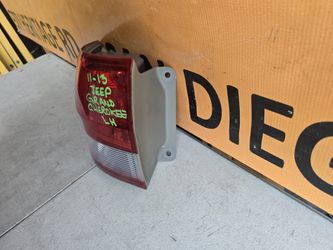 2011-2013 grand cherokee lh taillight