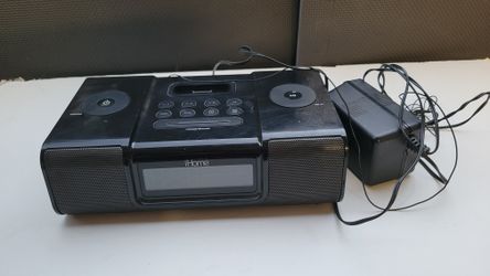 iHome Dual Alarm Clock w/ AM/FM/AUX