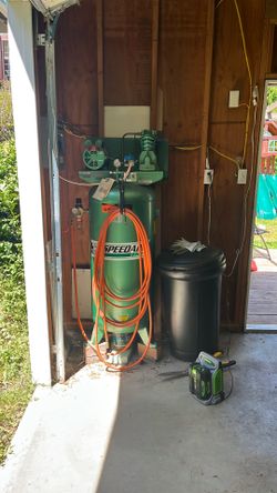 Speedaire air compressor