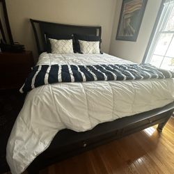 QUEEN SLEIGH BED WITH LOW PROFILE STORAGE FOOTBOARD