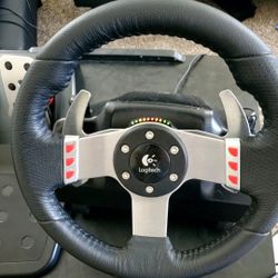 Logitech G27 Steering Wheel And Pedals