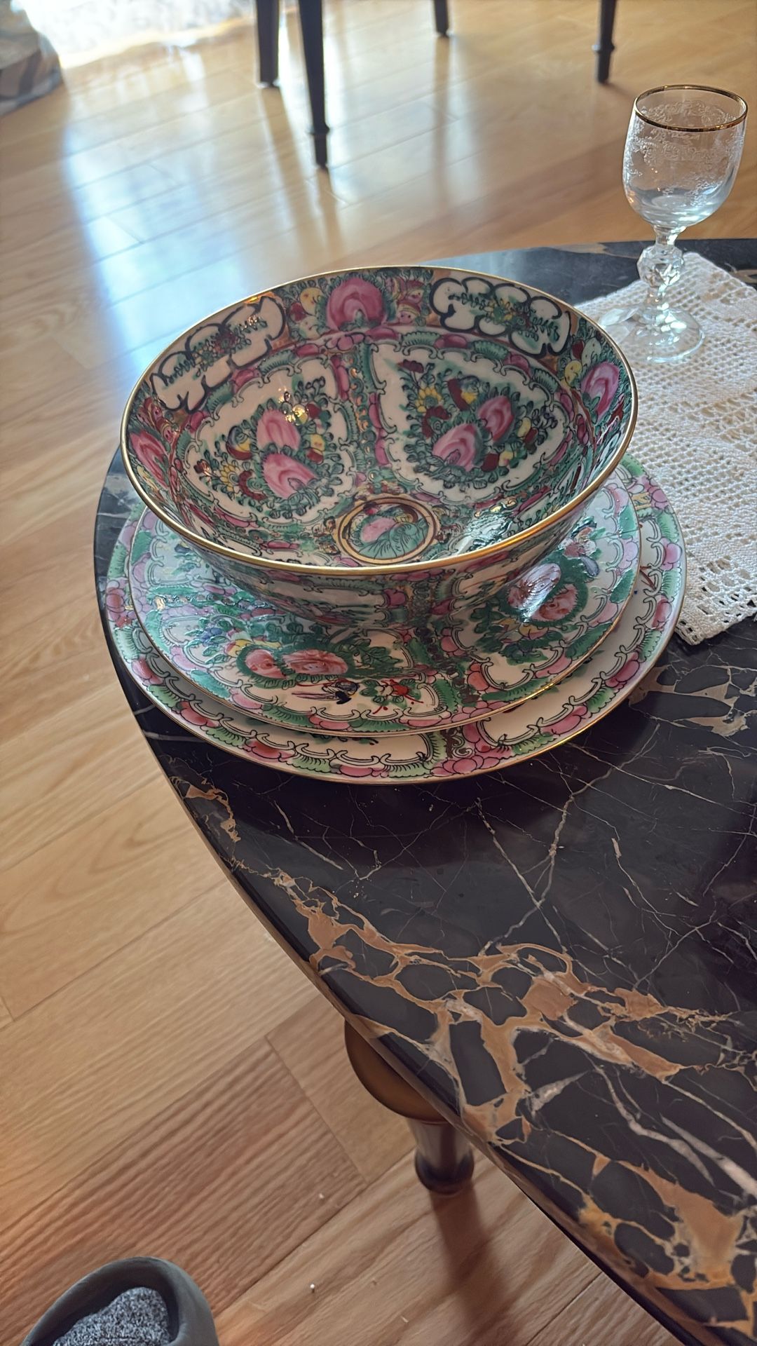 Chinese porcelain set