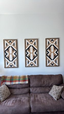 Decorative wall pieces