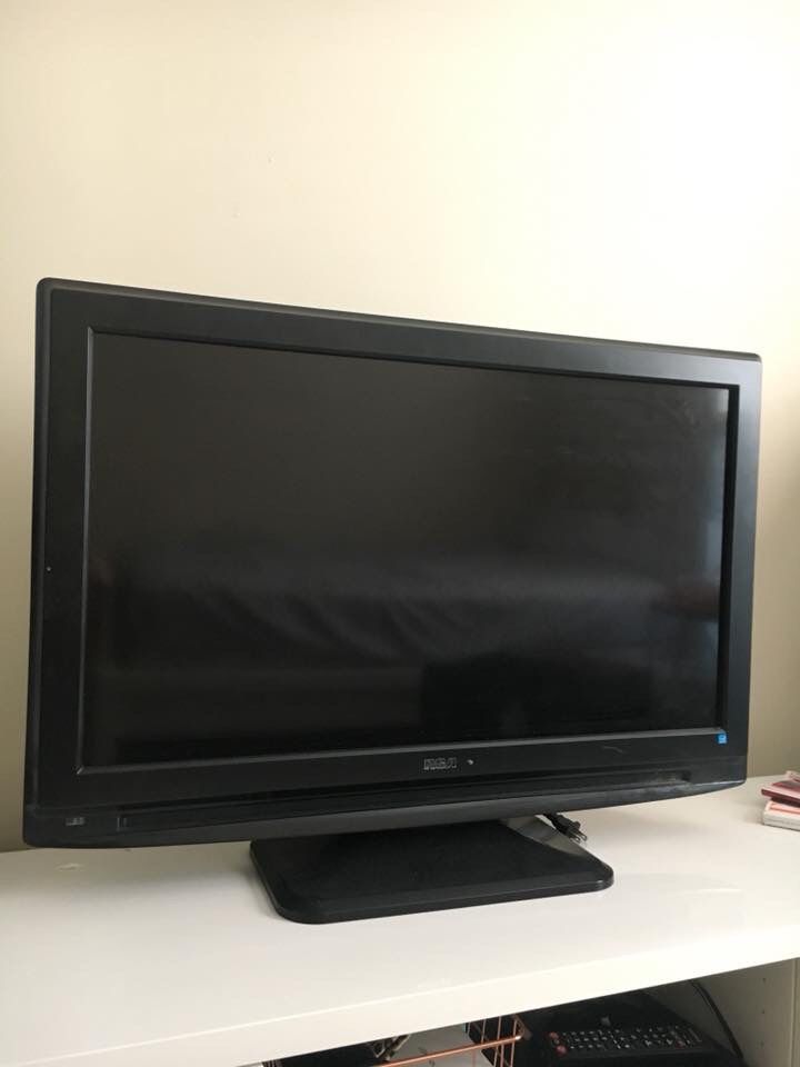 32” RCA HD TV Model L32HD31R