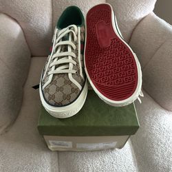 Men Never Worn Gucci Sneakers 