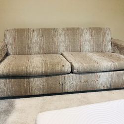 Couch With Pull Out Bed