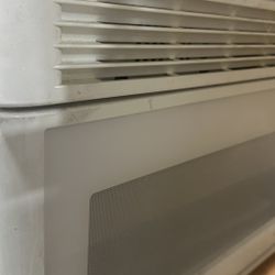 Microwave Oven In Good Working Condition