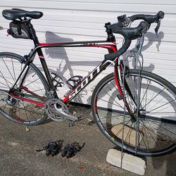Scott Cr1 Carbon Fibre Road Bike W/extra Pedals