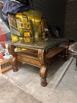 Coffee table , Glass top